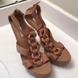 Rose gold h by halston / bakers heels size 7.5